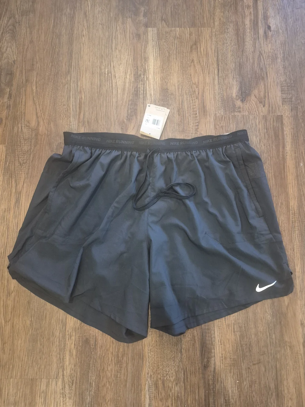 NEW Nike Black Men's Dri-FIT Stride 7
